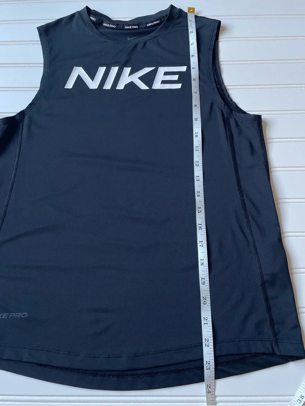 Nike Boys Black Sleeveless Performance Shirt White Logo Size L Dri Fit Tank Top